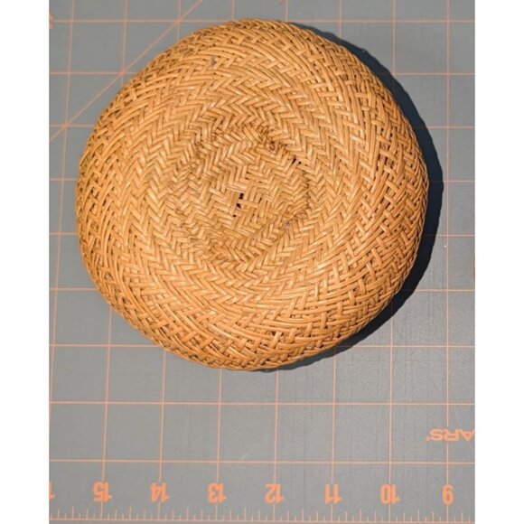 Handwoven Tarahumara Pine Needle Basket 6" Wide x 3" Tall - Picture 3 of 7